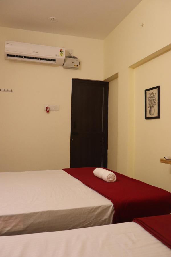 Grand Suites Srirangam Tiruchirappalli Kültér fotó