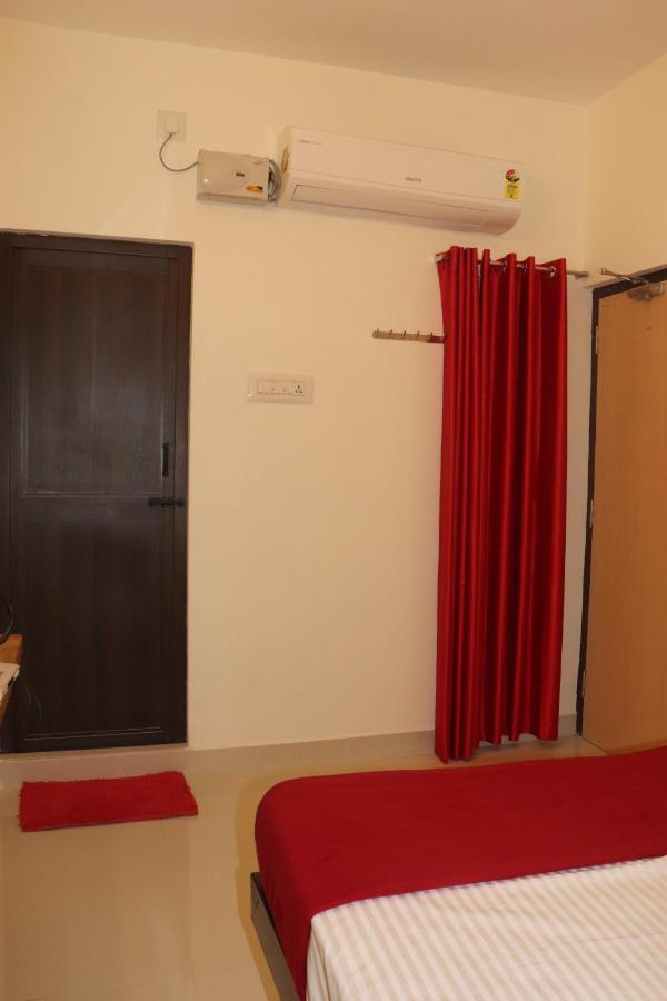 Grand Suites Srirangam Tiruchirappalli Kültér fotó