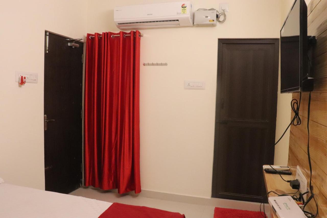 Grand Suites Srirangam Tiruchirappalli Kültér fotó