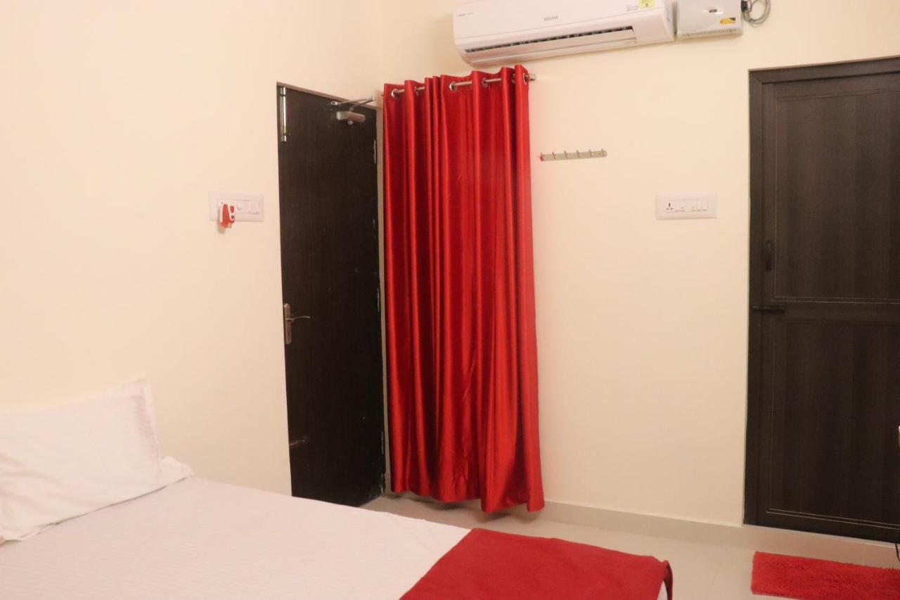 Grand Suites Srirangam Tiruchirappalli Kültér fotó